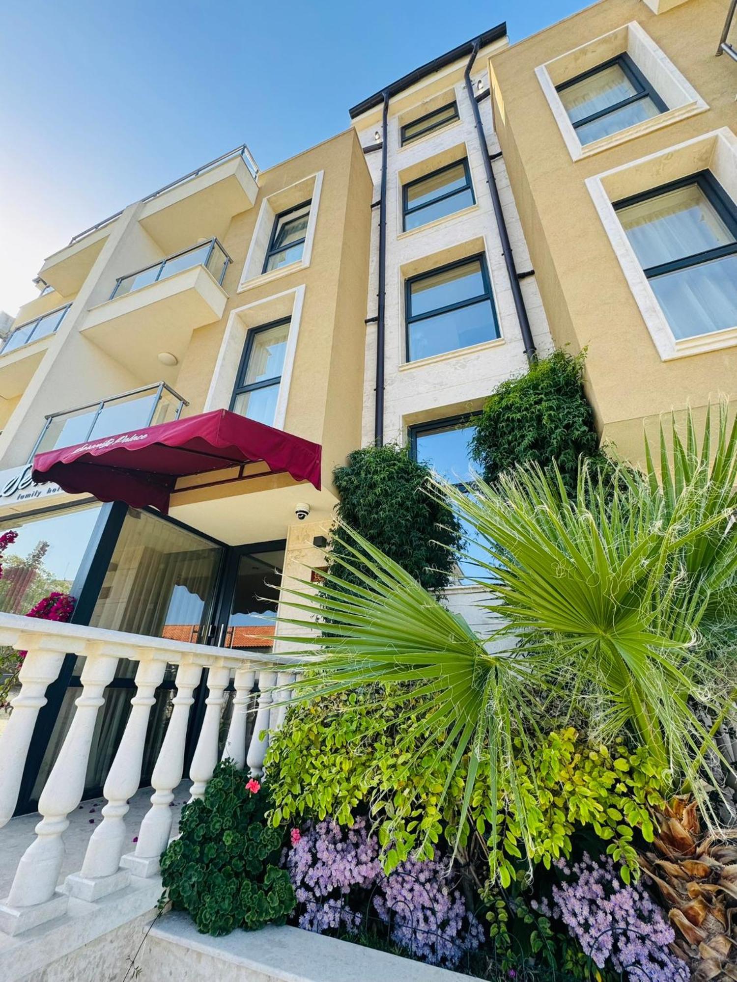 Family Hotel Serenity Palace Ahtopol Exterior foto